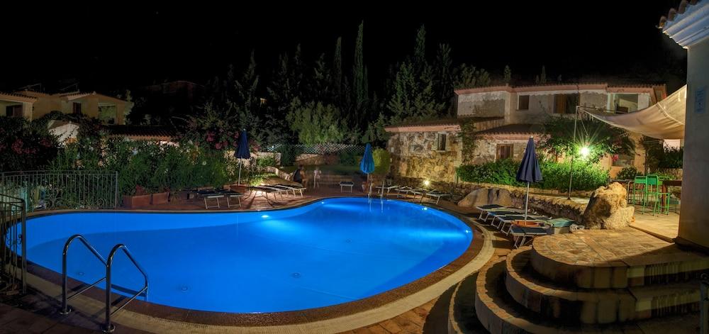 Residence Bouganvillage Budoni Extérieur photo